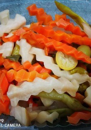 A picture of Vegetables pickles without oil.
