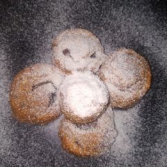 A picture of Peanut-Cinnamon Rolls.