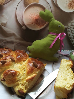 Húsvéti fonott kalács recept fotója