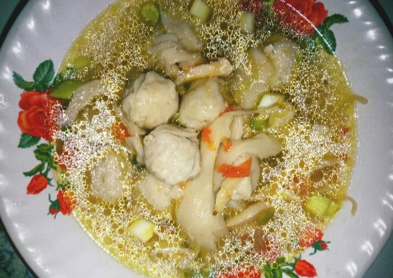 Soup pedas bakso jamur tiram