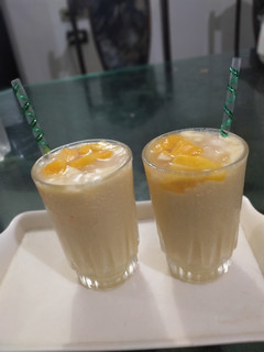 A picture of Mango shake 👌.