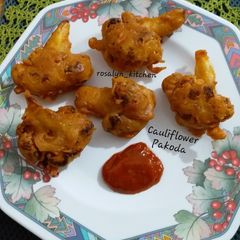 A picture of Cauliflower Pakoda - South Indian Style.