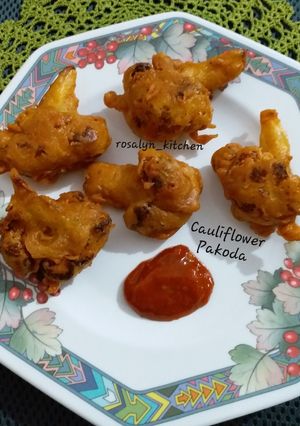 A picture of Cauliflower Pakoda - South Indian Style.