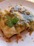 Canelones de carne asada con toque de pesto de nueces