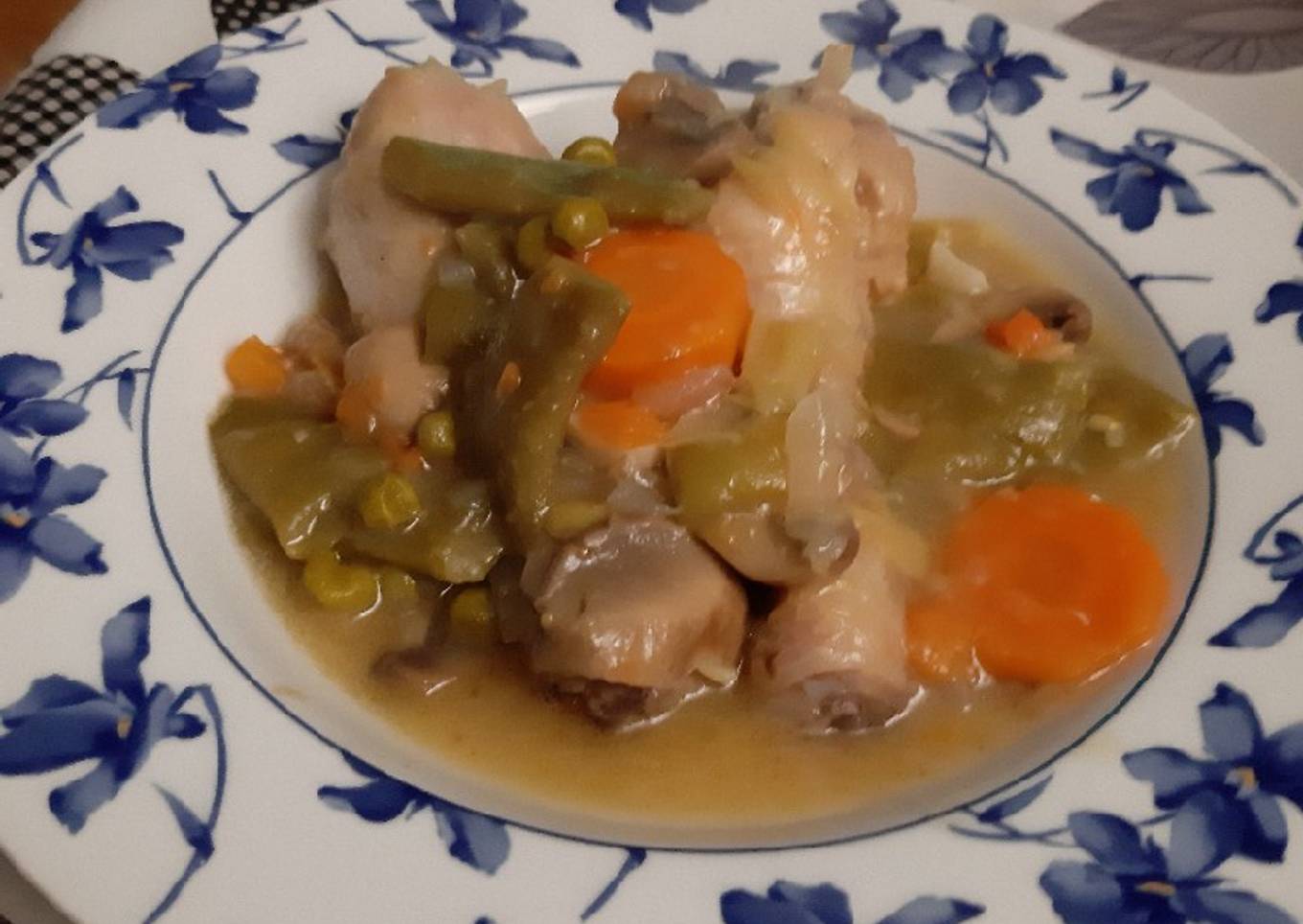 Pollo a la jardinera