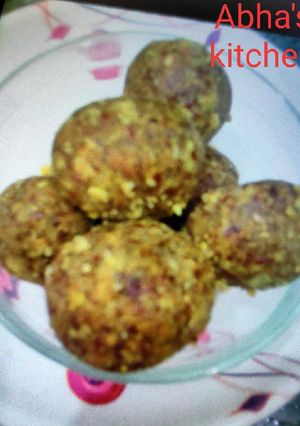 A picture of Flex seed ladoo.