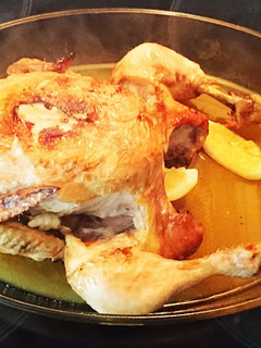 Una foto de Pollo al horno con limón