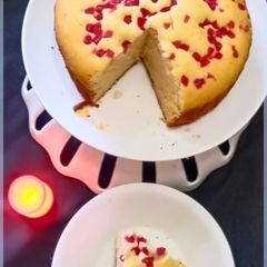 A picture of Orange tutti fruit cake.