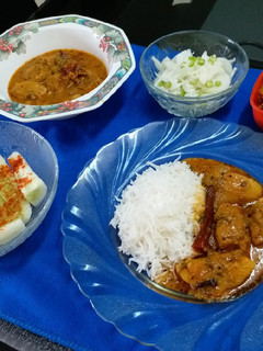 A picture of Chicken Curry.