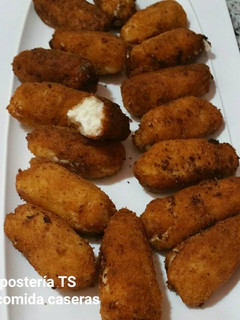 Una foto de Croquetas de salmón ahumado y queso philadelphia