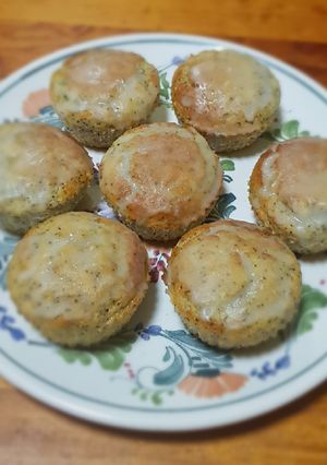 Una foto de Cupcakes de limón con poppy seeds