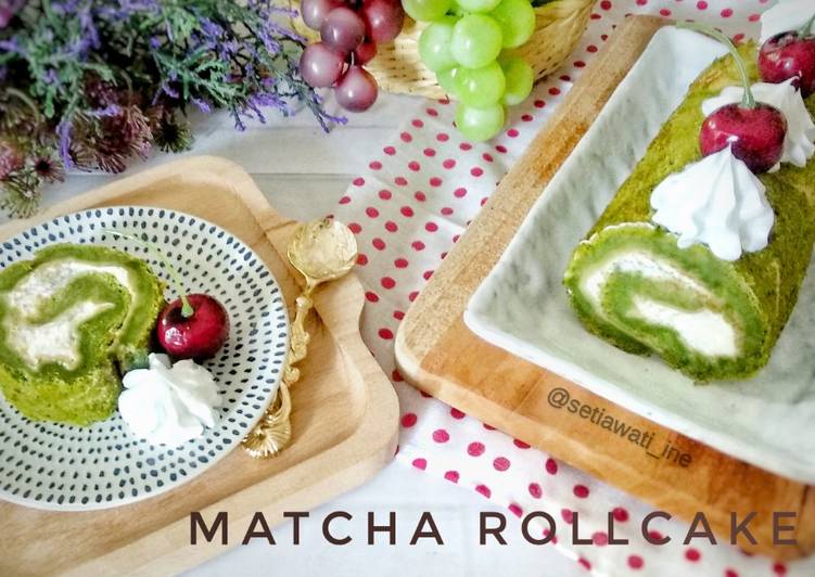 Matcha Roll Cake