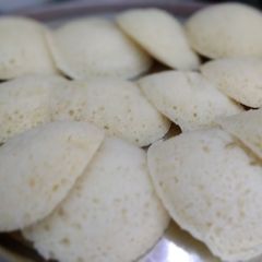 A picture of Idli.