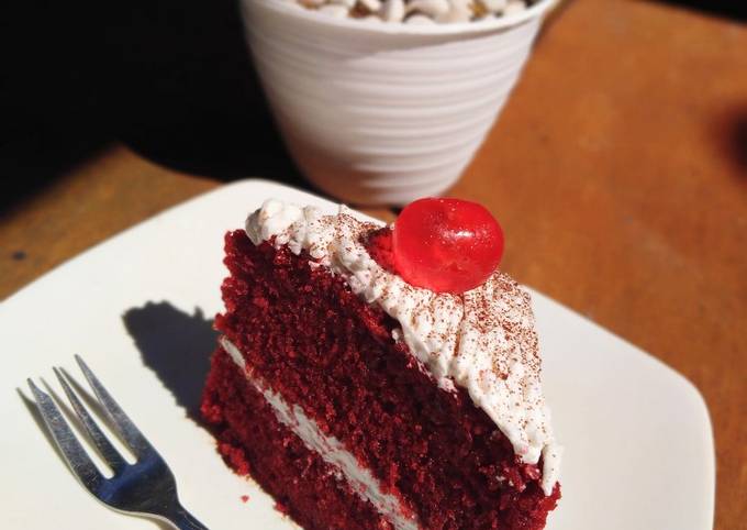 Resep Red Velvet Cake ala cafe simple, mudah, yummy oleh Almirayas - Cookpad