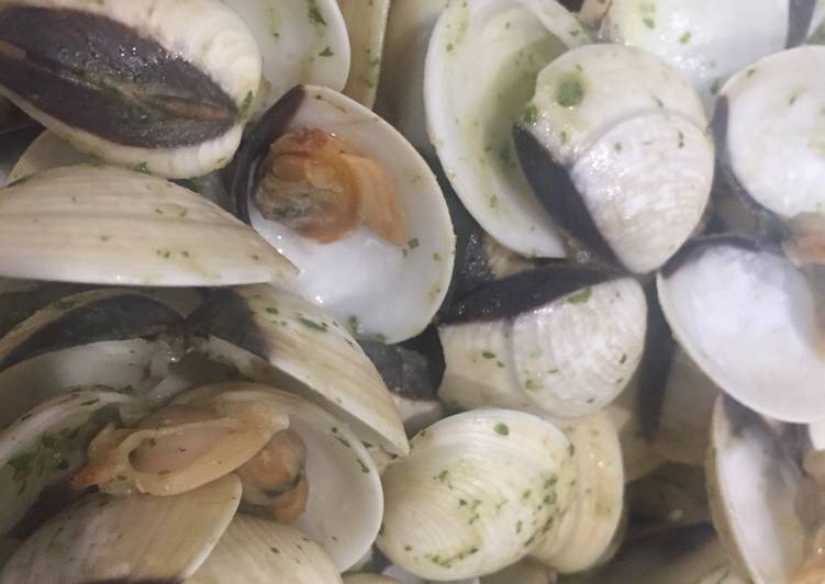 Almejas a la marinera