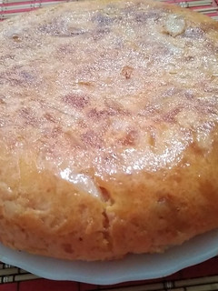 Una foto de Tortilla de patatas, calabaza y Cebolla