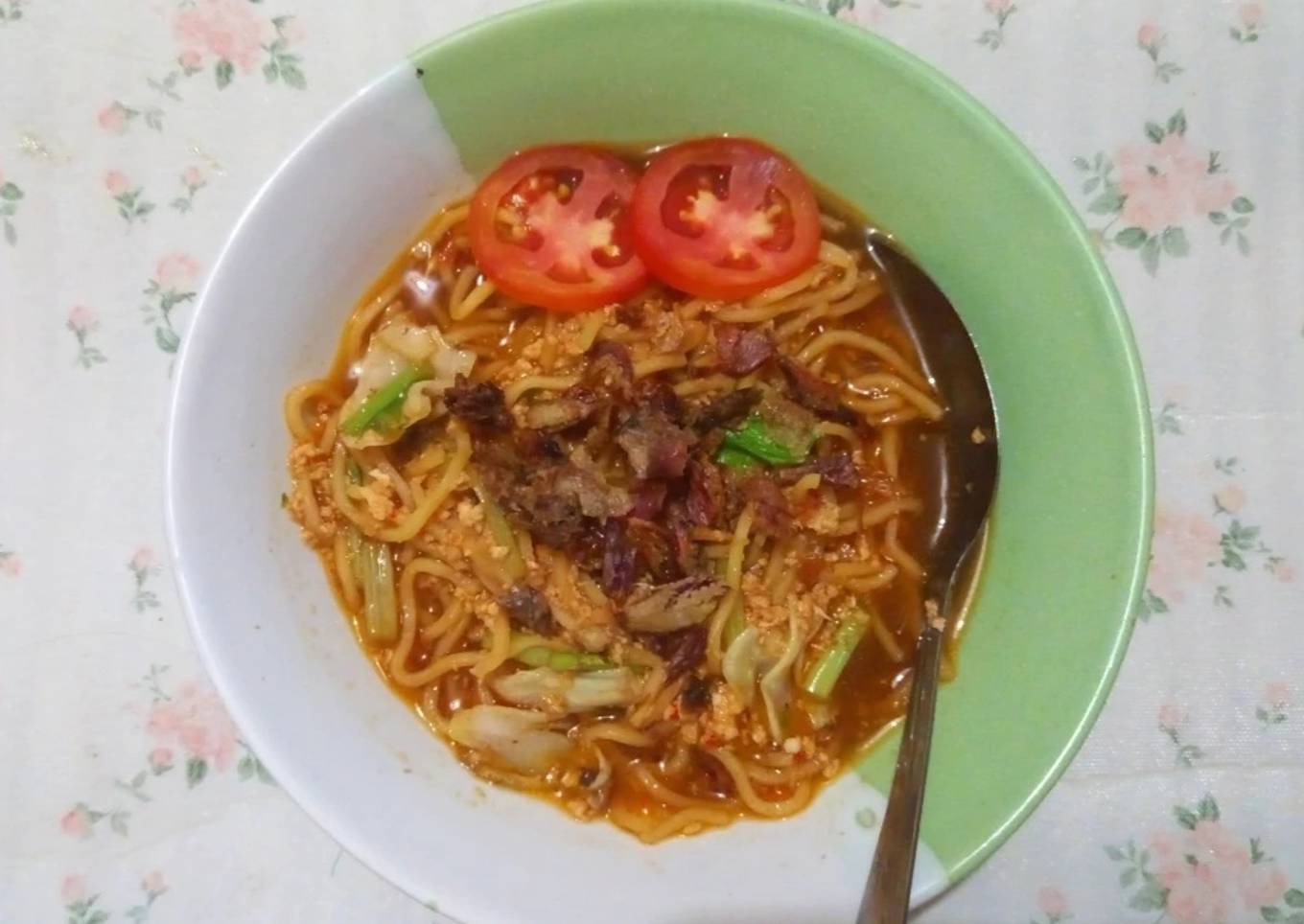 Mie kuah pedas