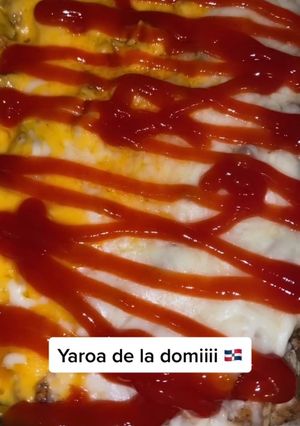 Una foto de Yaroa de papas y pollo