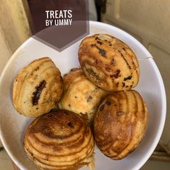 A picture of Chocolate stuffed masa pancakes.