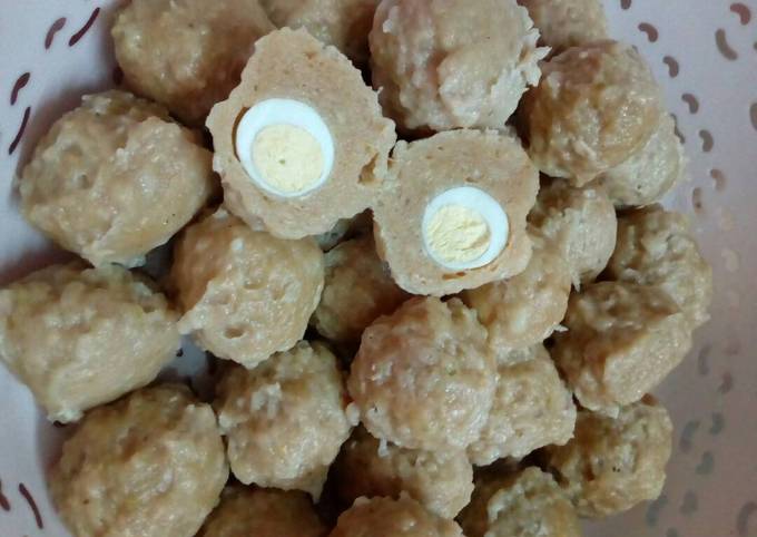 Resep Pentol Ayam Isi Telur Puyuh Oleh Siti Muryani Cookpad