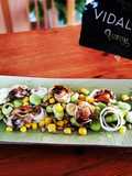 Ensalada primaveral mar y tierra con aceite Vidalim Omega 3