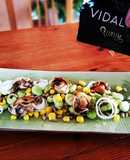 Ensalada primaveral mar y tierra con aceite Vidalim Omega 3