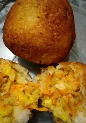 A picture of Veg stuffed rolls.