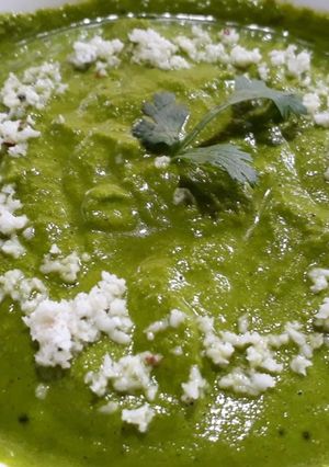 A picture of Coconut and coriander chutney.