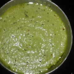 A picture of Nariyal aur Pudina Chutney.