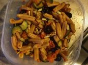 Una foto di zucchine lenticchie