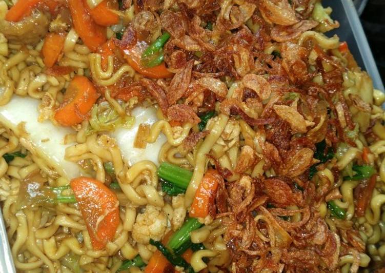 Bagaimana Menyiapkan Mie goreng Jawa simple❤️, Menggugah Selera