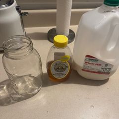 Honey milk A picture of Honey milk.
