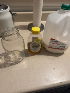 A picture of Honey milk.