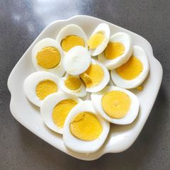 A picture of Boiled Eggs.