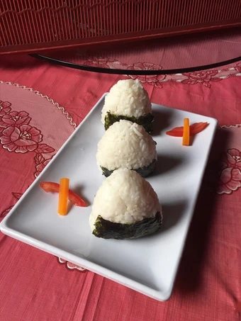 Cara Gampang Membikin Resep  Onigiri yang Bisa Manjain Lidah, Menggugah Selera
