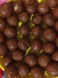 নারকেল নাড়ুুুু (Narkel naru recipe in Bengali) রেসিপির প্রধান ছবি