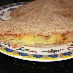 A picture of Roasted Potato Sandwitch.