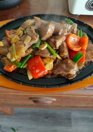A picture of Sizzling Beef.