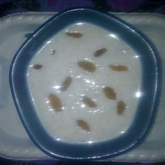 A picture of Rice kheer.