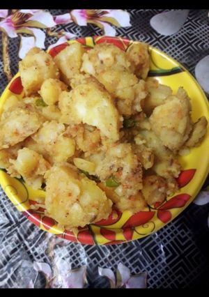 सूखे आलू (Sukhe aloo recipe in hindi) रेसिपी मुख्य फोटो
