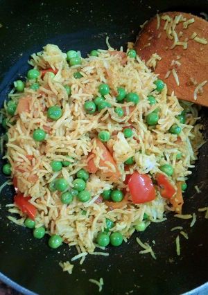 तवा पुलाव (Tava pulav recipe in hindi) रेसिपी मुख्य फोटो