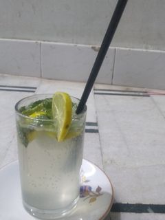 મોકટેલ(Mocktail Recipe in Gujarati) રેસીપી મુખ્ય ફોટો