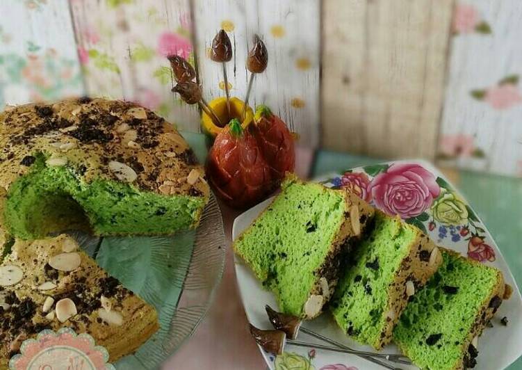 Chiffon Pandan Oreo