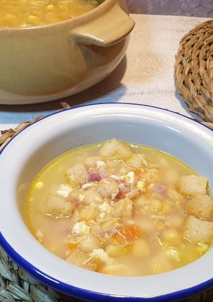 Foto principal de Sopa de picadillo con garbanzos en Mambo 10090