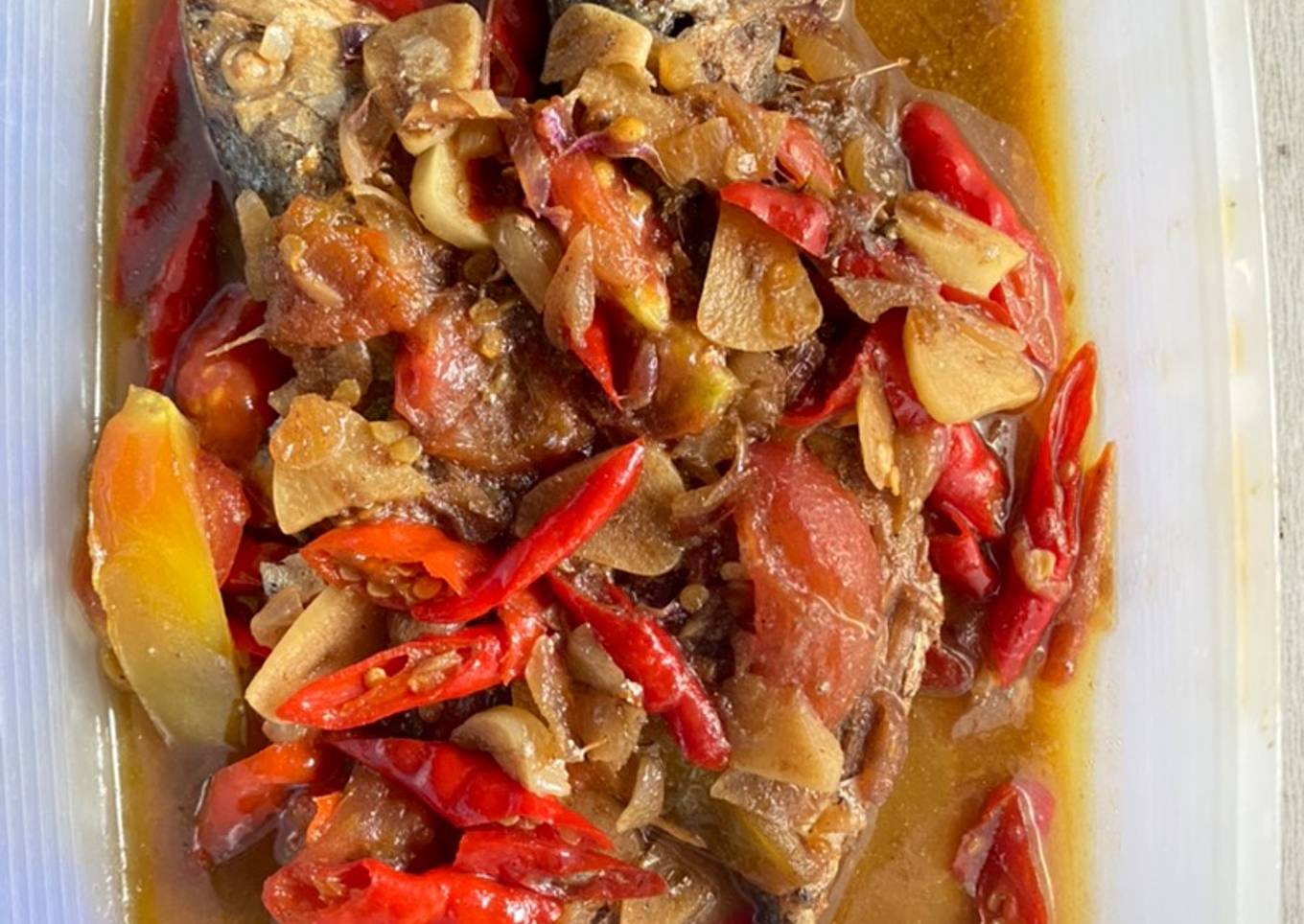 Tumis ikan asin peda