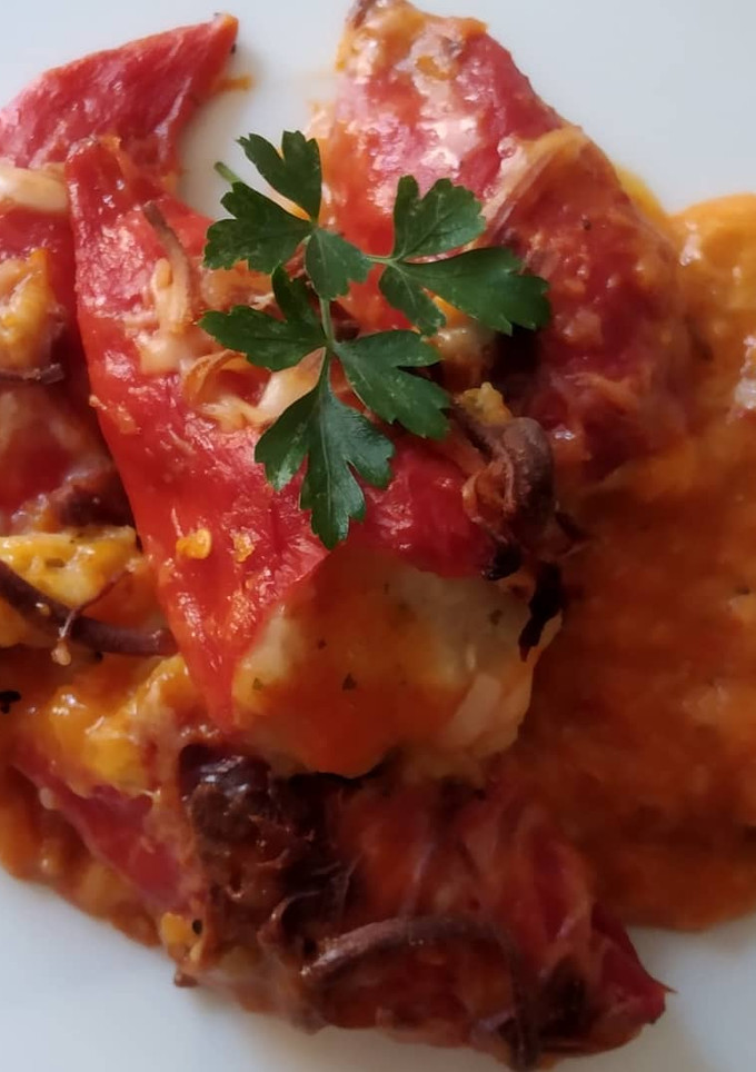 Una foto de Pimientos del piquillo rellenos de bacalao