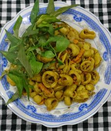 lòng già xào nghệ