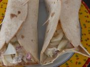 Una foto de fajitas de mariscos