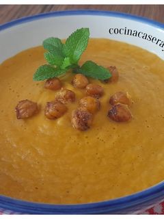 Una foto de Crema de garbanzos