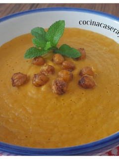 Una foto de Crema de garbanzos